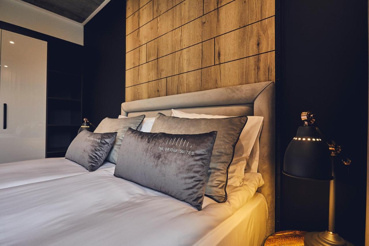 The Bridge Suites Hotel Краков Экстерьер фото