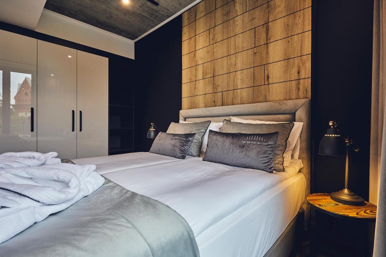The Bridge Suites Hotel Краков Экстерьер фото