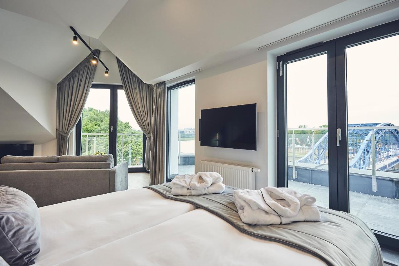 The Bridge Suites Hotel Краков Экстерьер фото