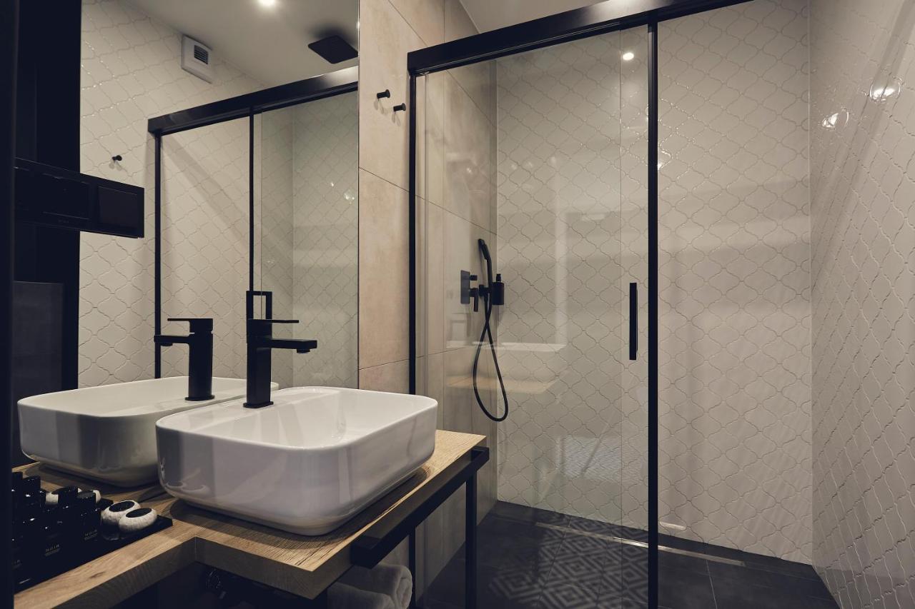 The Bridge Suites Hotel Краков Экстерьер фото